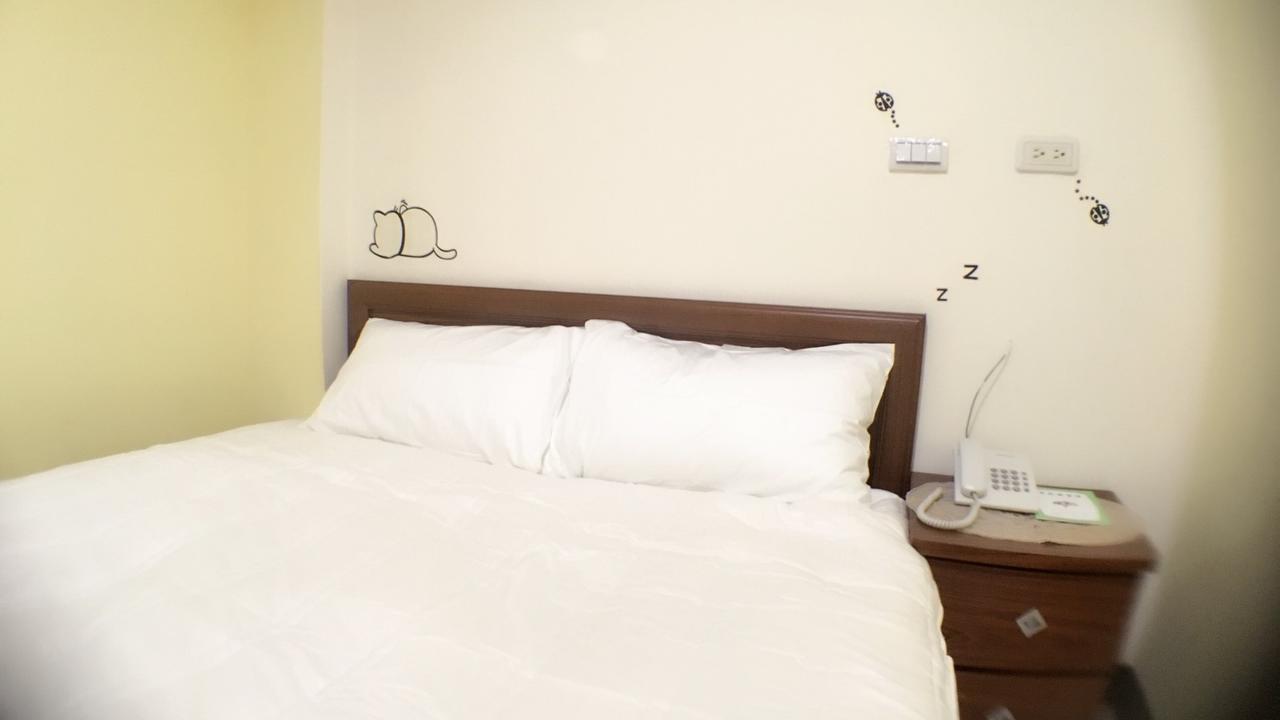 Hfun Hotel Kaohsiung Exterior photo